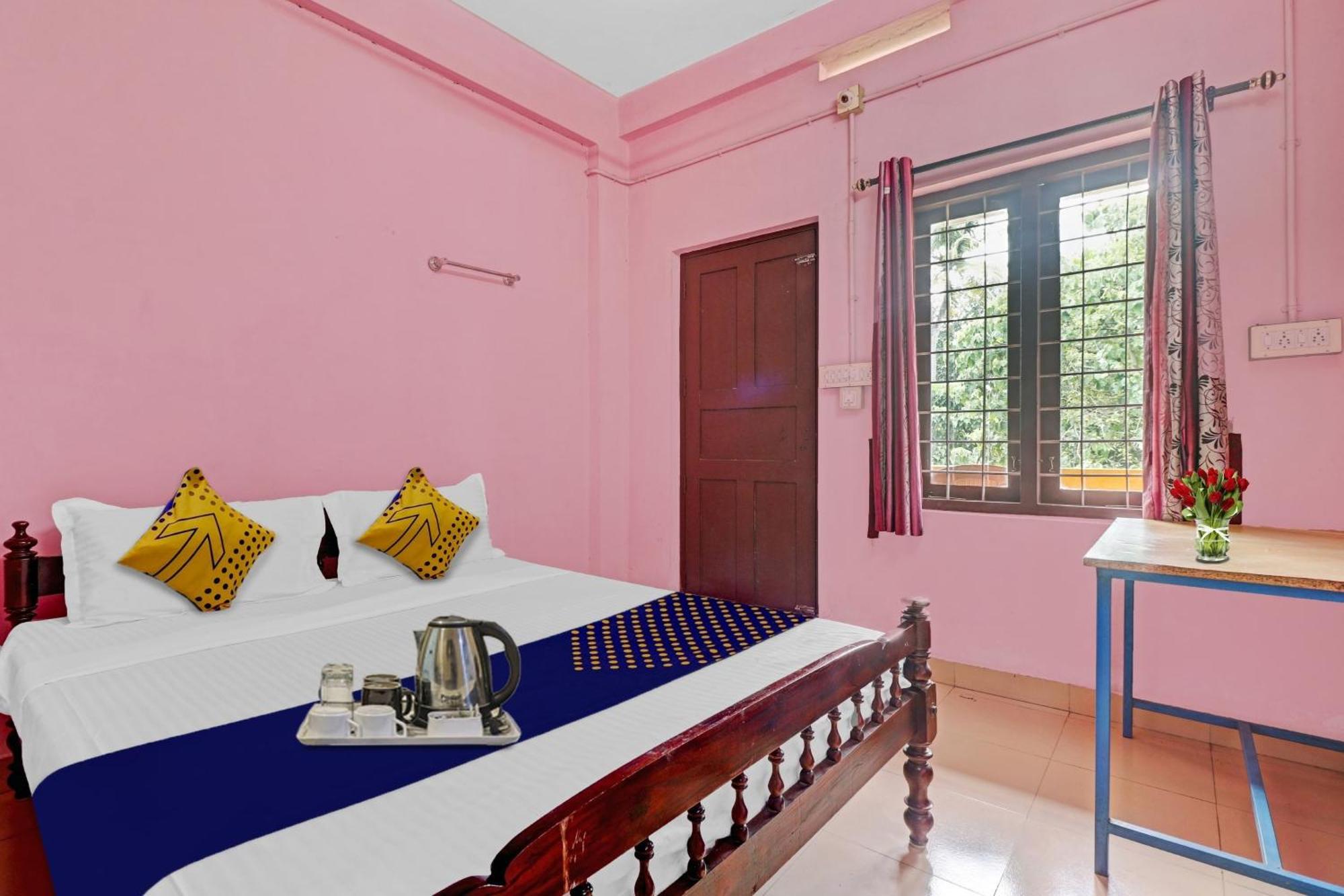 Spot On Jayesh Guest House Nashik Eksteriør billede